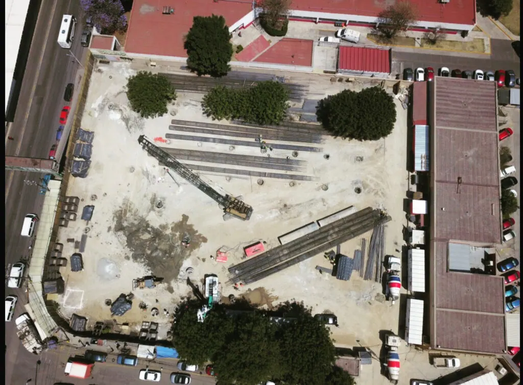 Unidad Médica Familiar 93 Ecatepec: trabajo de cimentación documentado por CRS