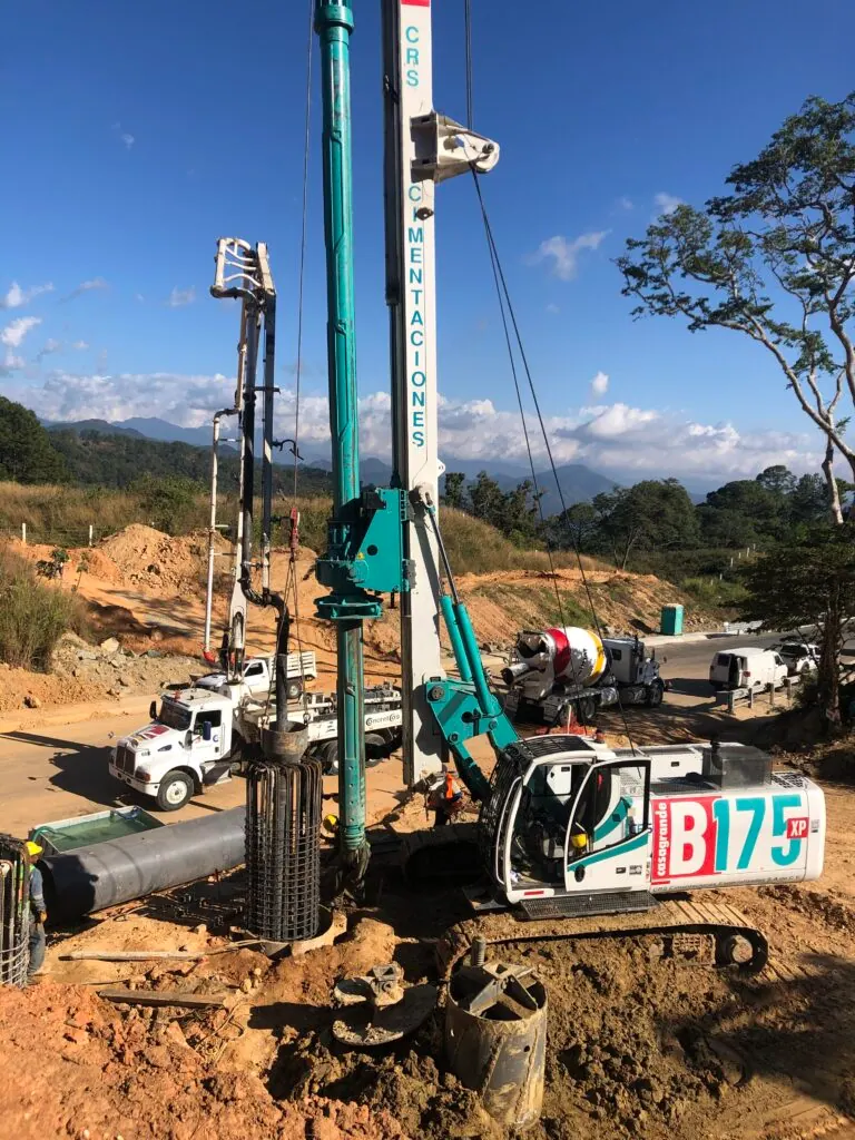 Autopista Barranca Larga - Ventanilla: trabajo de cimentación documentado por CRS
